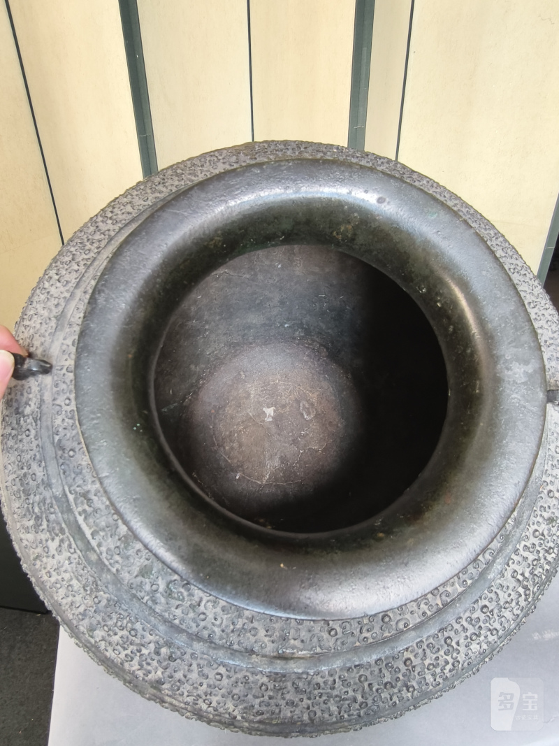 An archaic bronze vessel 'ling' - 图19